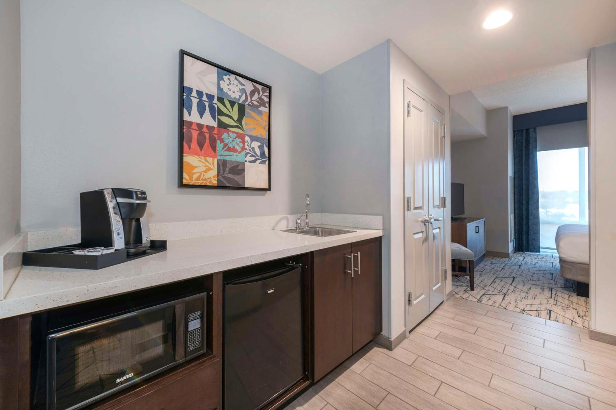 Junior King Suite with Sofa Bed